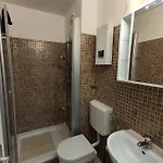 招待所 At Friends - - Zu Hause Bei Freunden 4*