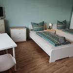 At Friends - - Zu Hause Bei Freunden 4* 多特蒙德