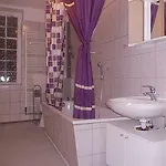 At Friends - - Zu Hause Bei Freunden