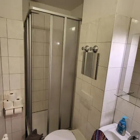 At Friends - - Zu Hause Bei Freunden 도르트문트