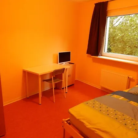 게스트하우스 At Friends - - Zu Hause Bei Freunden 4*