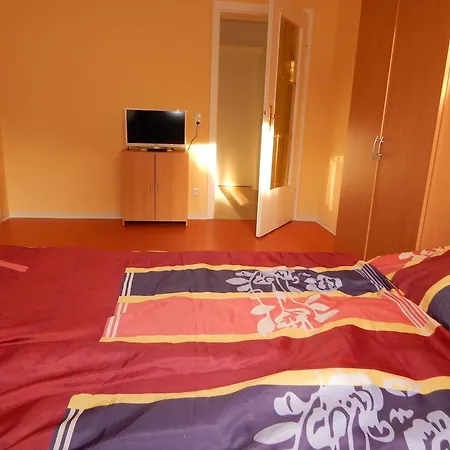 At Friends - - Zu Hause Bei Freunden 도르트문트