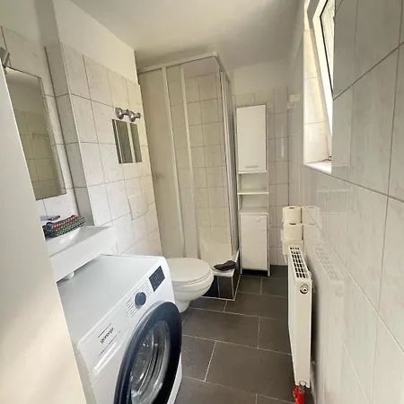 At Friends - - Zu Hause Bei Freunden Gasthuis