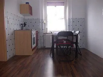 게스트하우스 At Friends - - Zu Hause Bei Freunden 4*