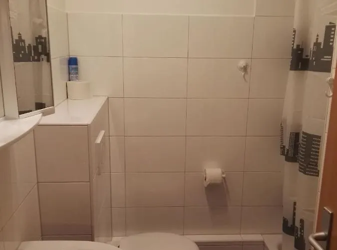 At Friends - - Zu Hause Bei Freunden Pensión 4*