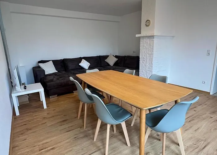 At Friends - - Zu Hause Bei Freunden Pensión Dortmund