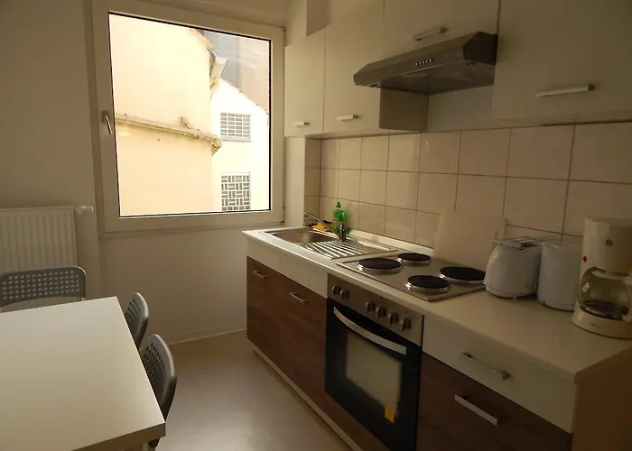 At Friends - - Zu Hause Bei Freunden Pensión Dortmund