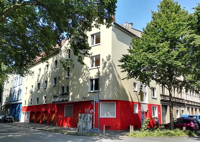 At Friends - - Zu Hause Bei Freunden Pensión