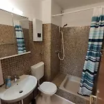 At Friends - - Zu Hause Bei Freunden 4*
