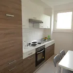 At Friends - - Zu Hause Bei Freunden Affittacamere