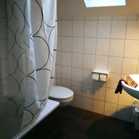 Affittacamere At Friends - - Zu Hause Bei Freunden 4*