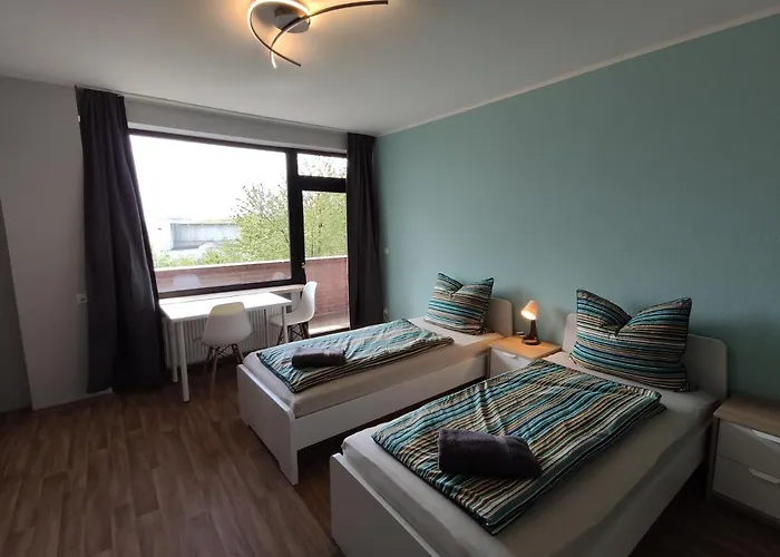 At Friends - - Zu Hause Bei Freunden