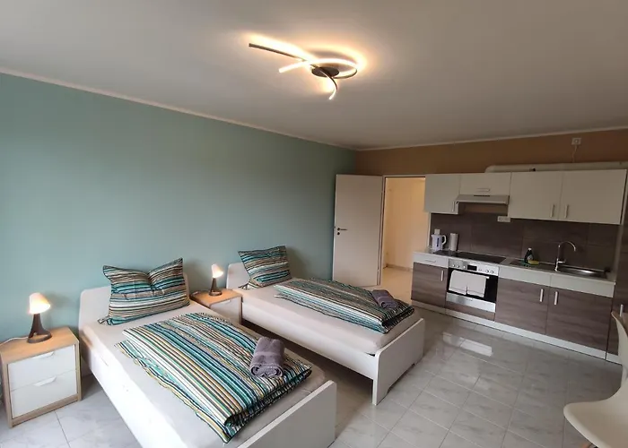 At Friends - - Zu Hause Bei Freunden 4* Дортмунд