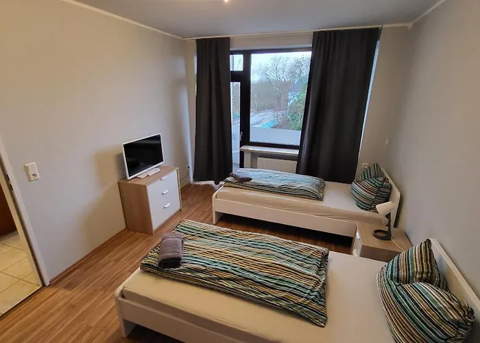 At Friends - - Zu Hause Bei Freunden